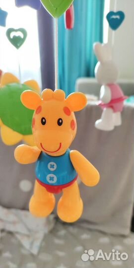 Мобиль на детскую кроватку