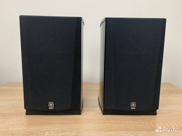 Акустические колонки Yamaha NS 333