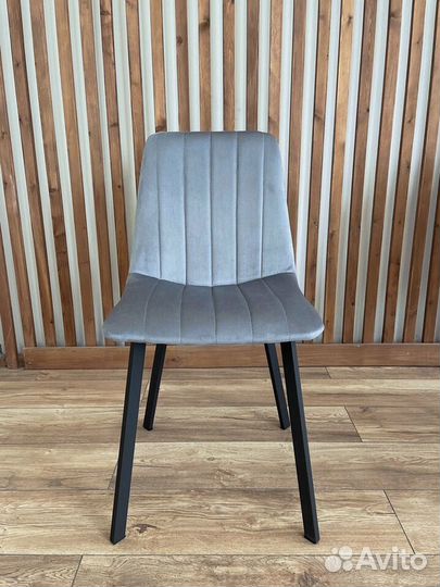 Стул со спинкой Чарли