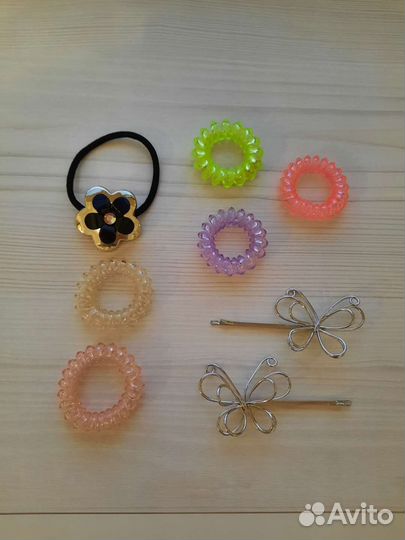 Резинки и заколки для волос