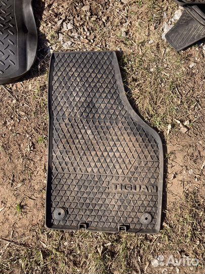 Ковры автомобильные на Volkswagen Tiguan