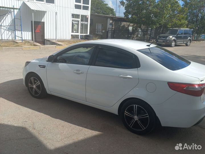 Kia Rio 1.6 МТ, 2014, 333 000 км