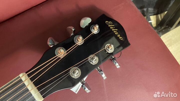 Гитара чёрная