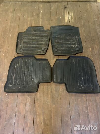 Автомобильные коврики резиновые