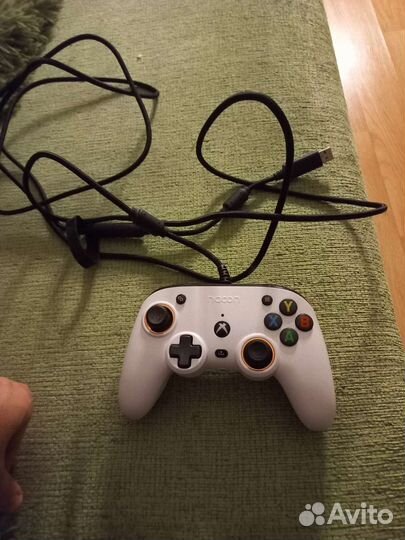 Геймпад Nacon Pro Compact белый