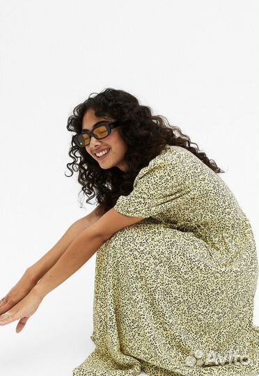 Платье monki XS