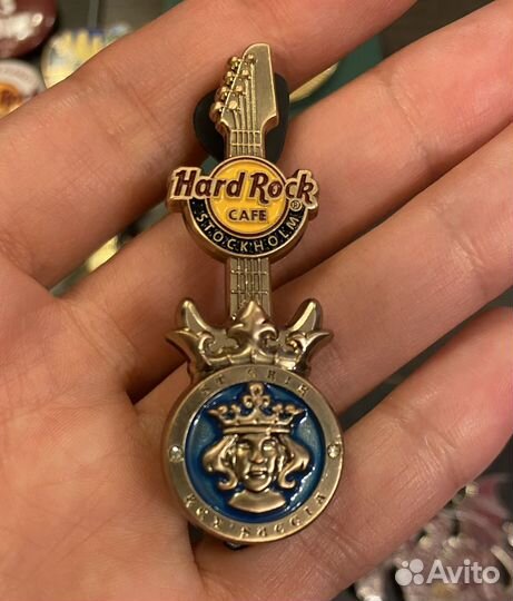 Значки Hard Rock Cafe