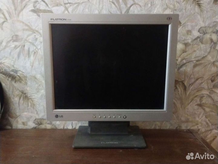 Монитор LG Flatron L1510S Экран для компьютера