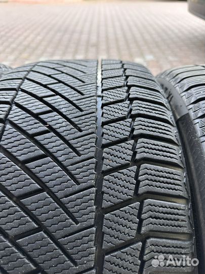 Continental ContiVikingContact 6 255/40 R19 100T