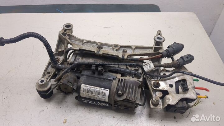 Блок клапанов Audi Q7, 2007