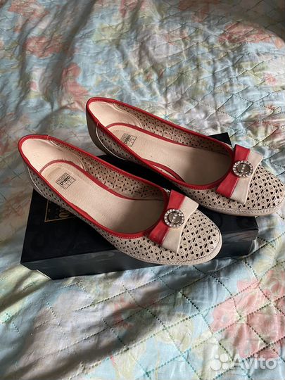 Женская обувь