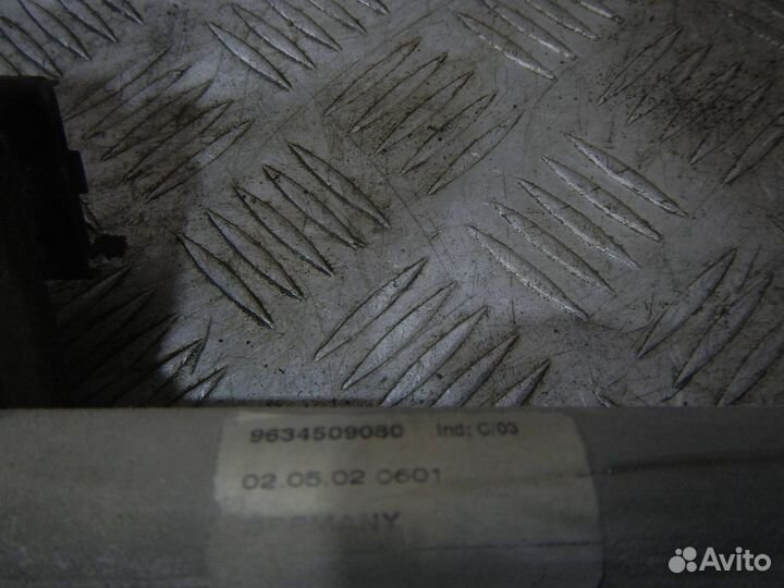 Трапеция стеклоочистителей, Peugeot (Пежо) -307 (0