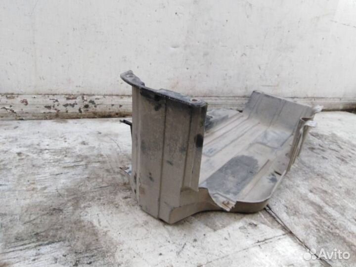 Защита бензобака 51718408767