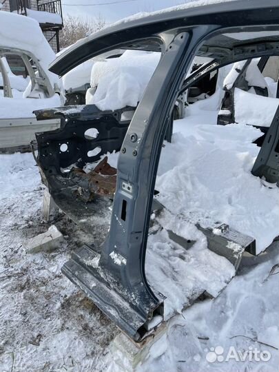 Стойки кузова центральные Шкода Рапид