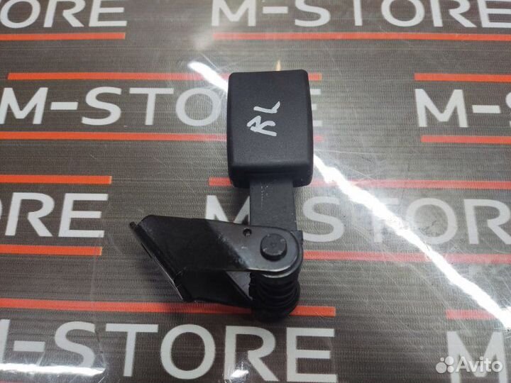 Замок ремня безопасности задний левый Bmw 5-Series