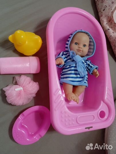 Пупсы куклы, ванна