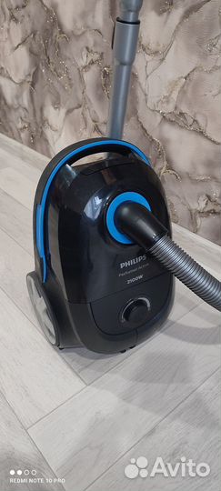 Пылесос Philips Performer Active FC8585/01 черный