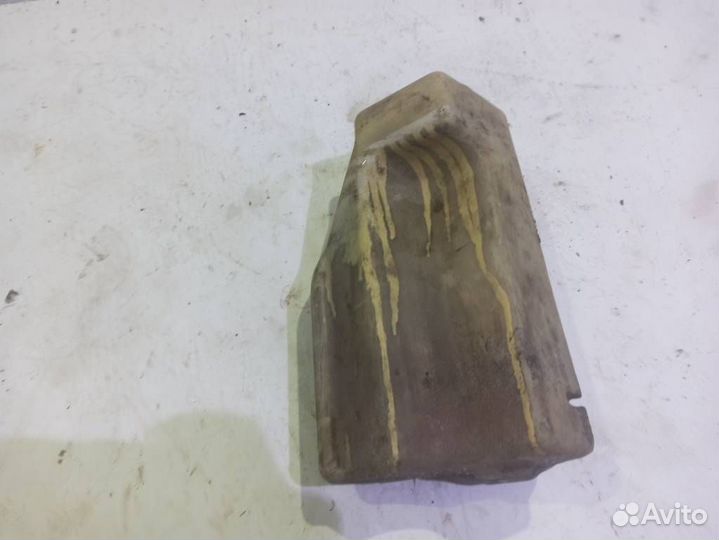 Бачок омывателя Мерседес