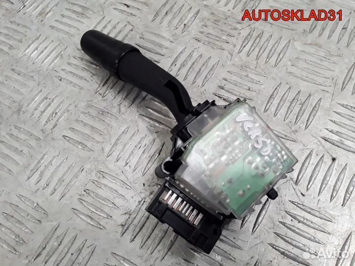 Переключатель стеклоочистителей Toyota Avensis 2