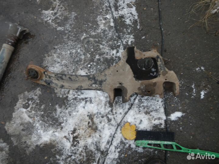 Рычаг задний продольный правый для Ford Focus II