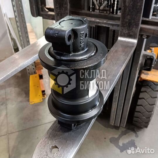 Каток опорный Liebherr R912S