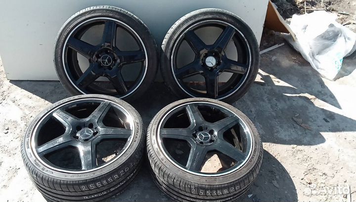 Комплект разношироких дисков R20 на Mercedes