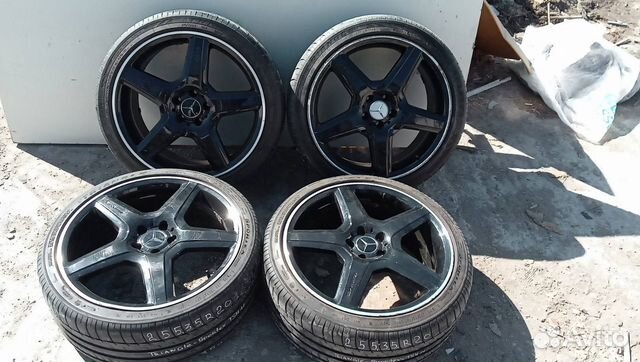 Комплект разношироких дисков R20 на Mercedes