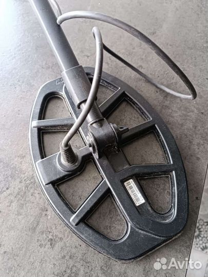 Металлоискатель minelab vanquish 340