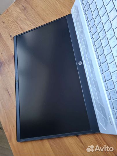 HP Pavilion, Intel Core i7, nvidia GeForce MX250