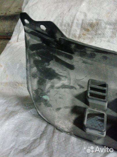 Решетка радиатора передняя Toyota Will Sypha