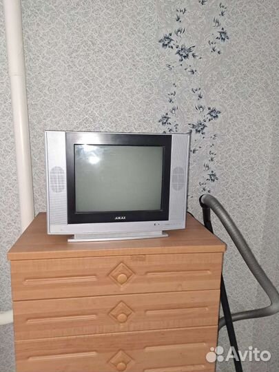 Телевизор бу akai