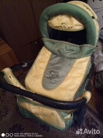 Детская коляска + Горка для купания в подарок