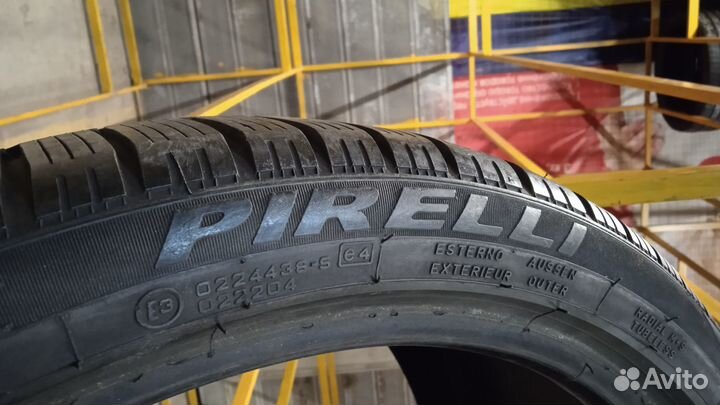 Pirelli Winter 240 Snowsport 295/30 R19