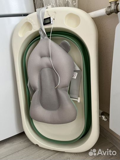Ванночка для купания складная с термометром