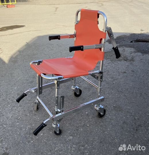 Перевозка для лежачих больных, инвалидов