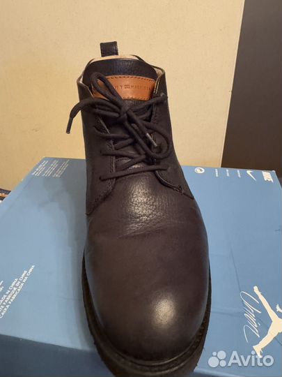 Ботинки и кроссовки