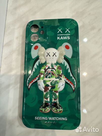 Чехлы на телефон iPhone 11