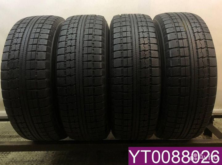 Toyo Winter Tranpath MK4a 215/70 R16 98N