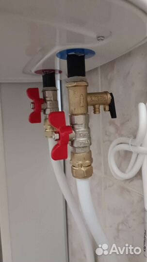 Установка водонагревателя накопительного/ проточно