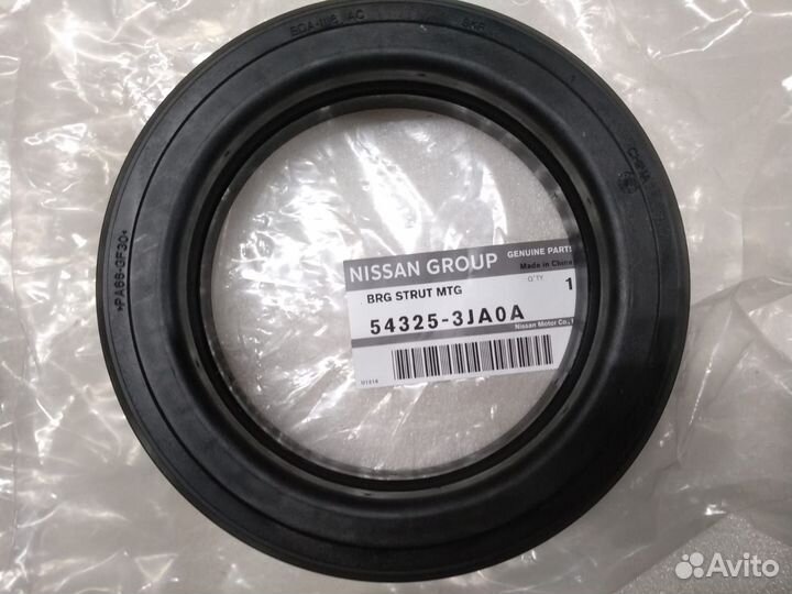 Опорный подшипник стойки ниссан Мурано Z52 543253J