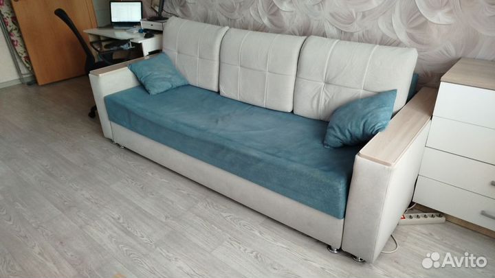 Диван прямой раскладной бу