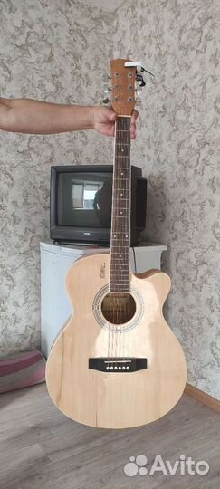 Акустическая гитара