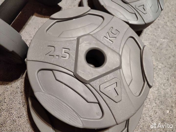 Набор гантелей