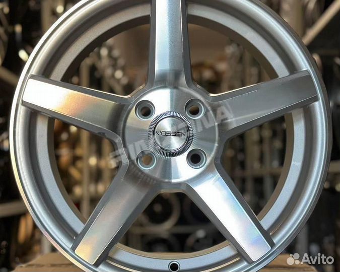 Литой диск в стиле vossen R17 5x114.3. Доставка