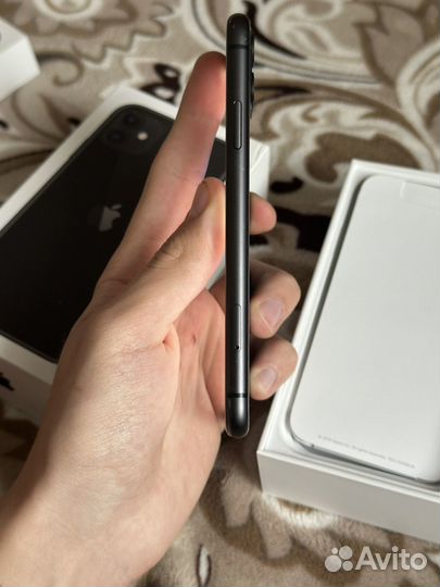 iPhone 11, 64 ГБ