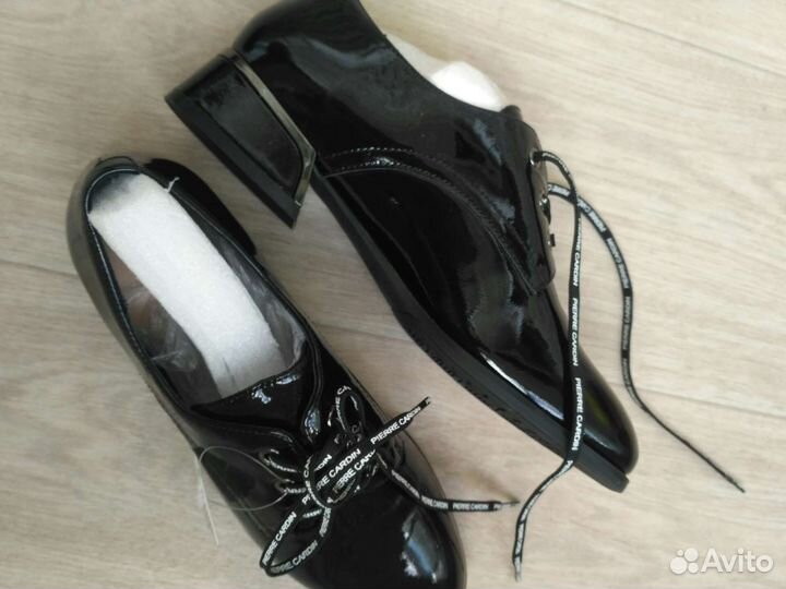 Ботинки женские 39 размер новые