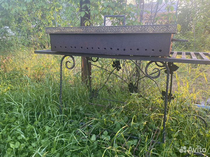 Кованые мангалы с крышей