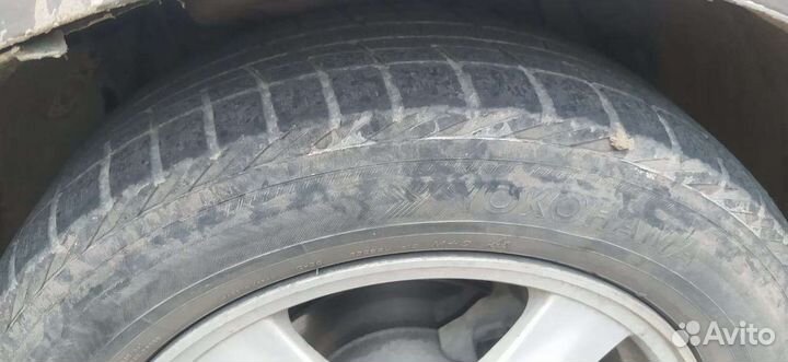 R16 Yokohama A008 215/60, PCD 5x114.3 DIA 10