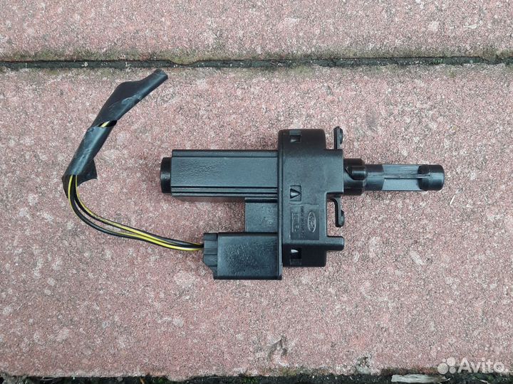 Датчик педали сцепления Ford focus 2