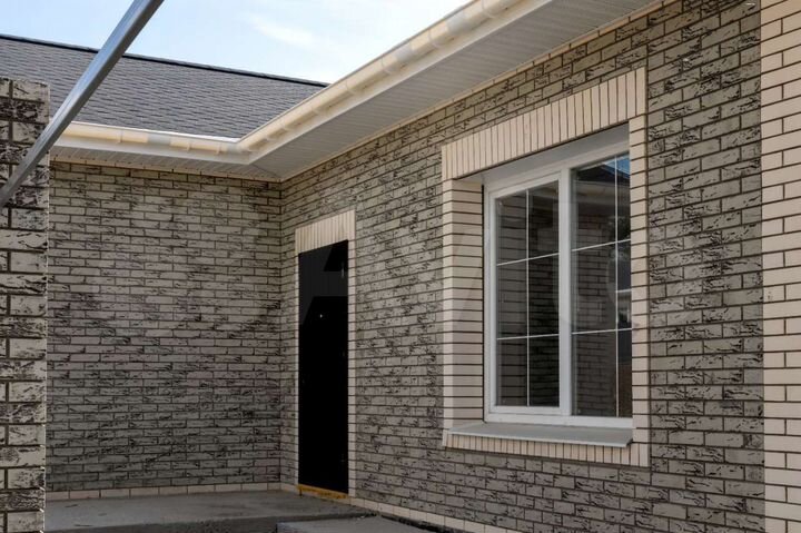 Дом 190 м² на участке 7,6 сот.